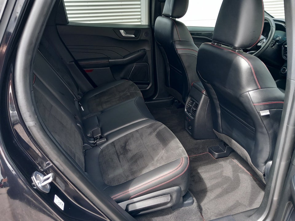 Ford Kuga 2,5 PHEV ST-Line X CVT 5d