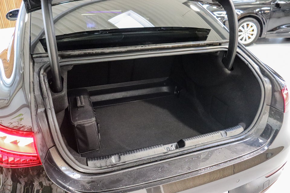 Mercedes EQE350 AMG Line 4d