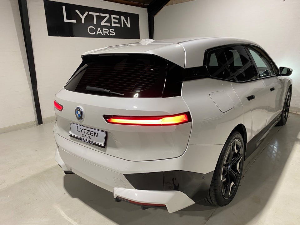 BMW iX xDrive50 Sport 5d