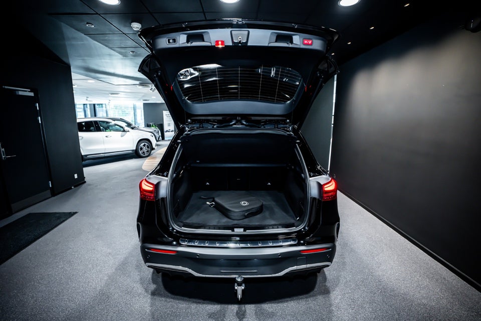 Mercedes EQA250+ AMG Advance 5d