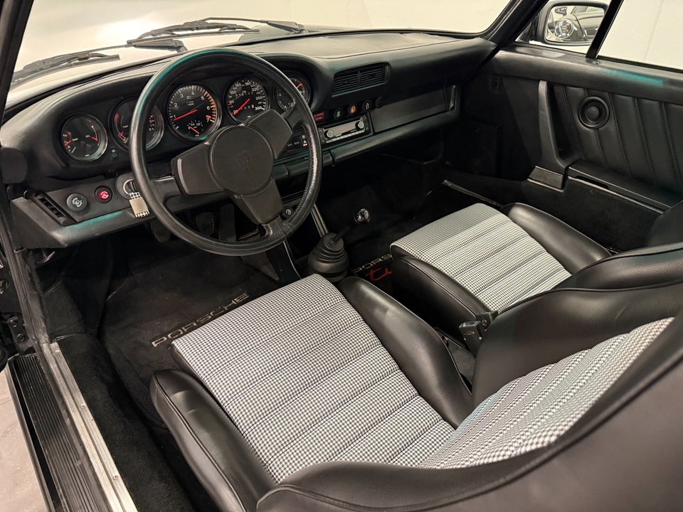 Porsche 911 3,3 Turbo Coupé 2d