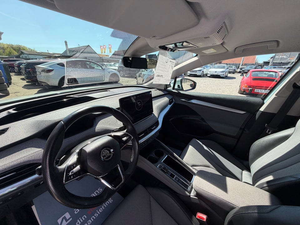 Skoda Enyaq 80x iV Maxx 5d