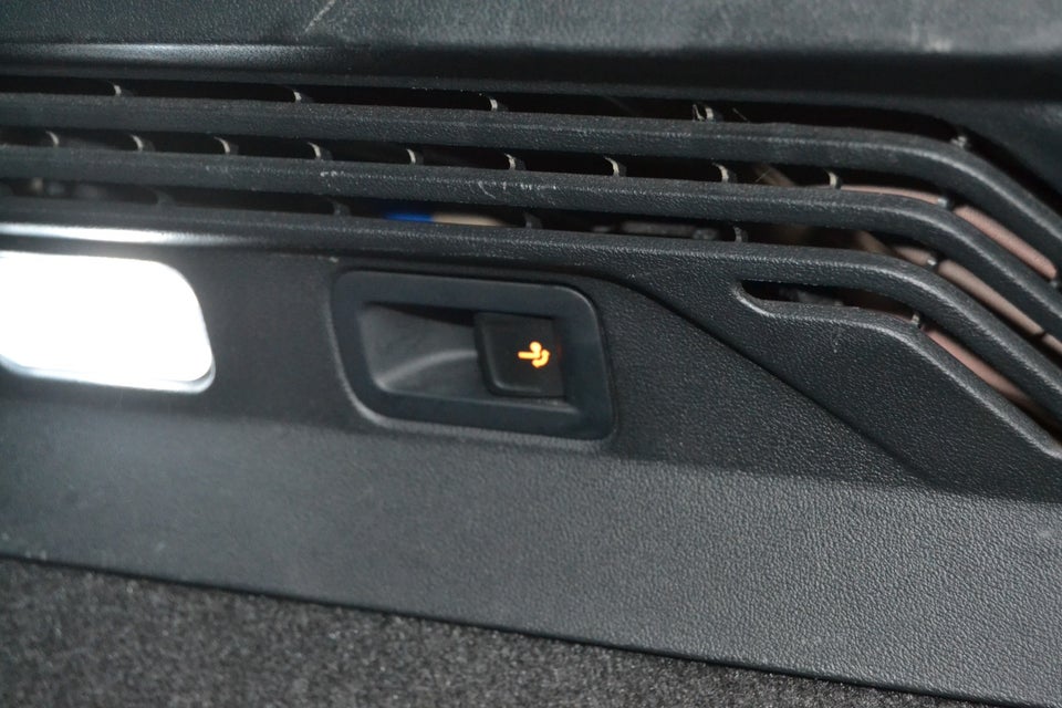 VW ID.4 77 Pro Performance Tech 5d