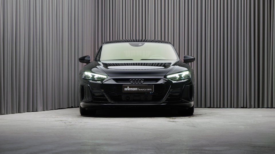 Audi e-tron GT quattro 4d