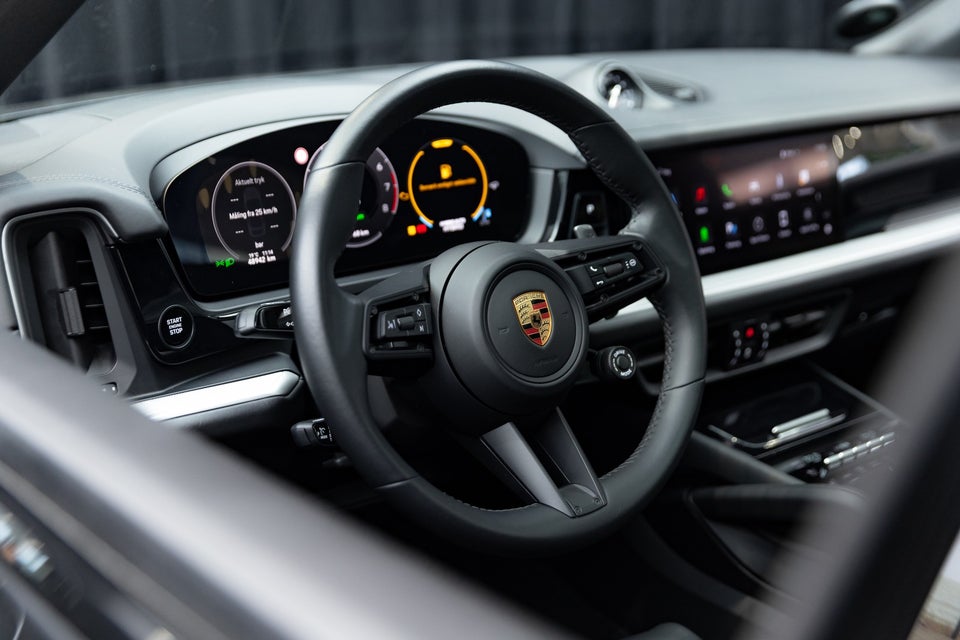 Porsche Cayenne 3,0 E-Hybrid Coupé Tiptr. 5d