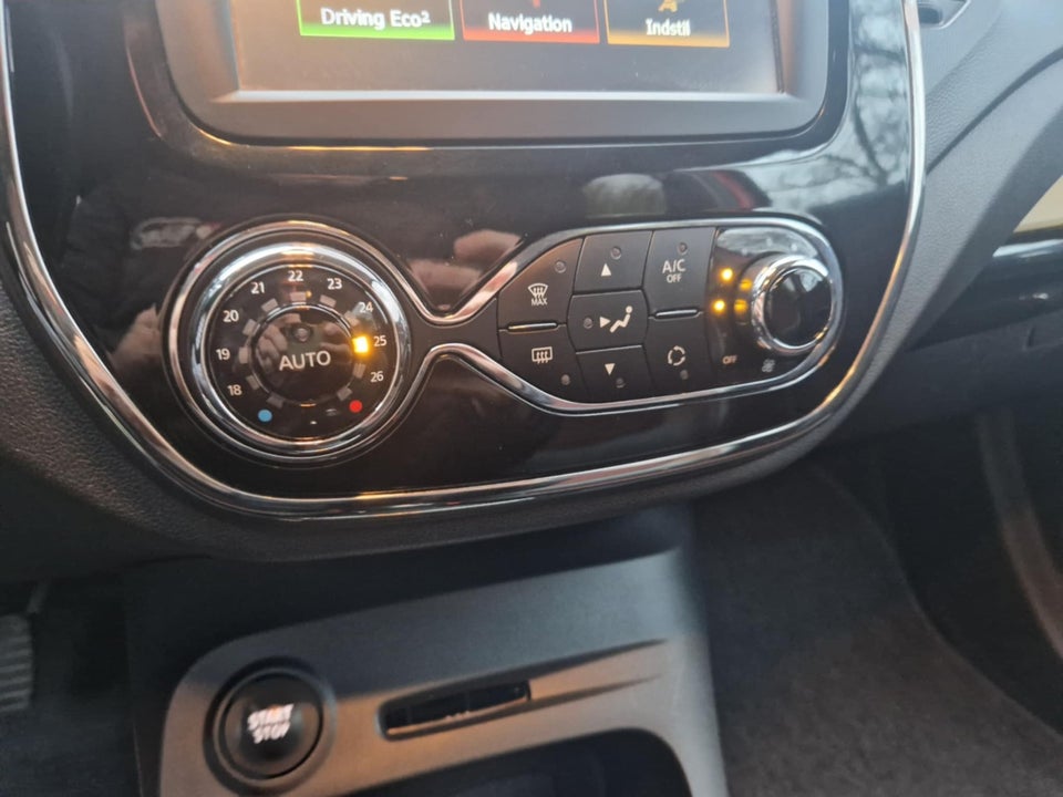 Renault Captur 0,9 TCe 90 Intens 5d