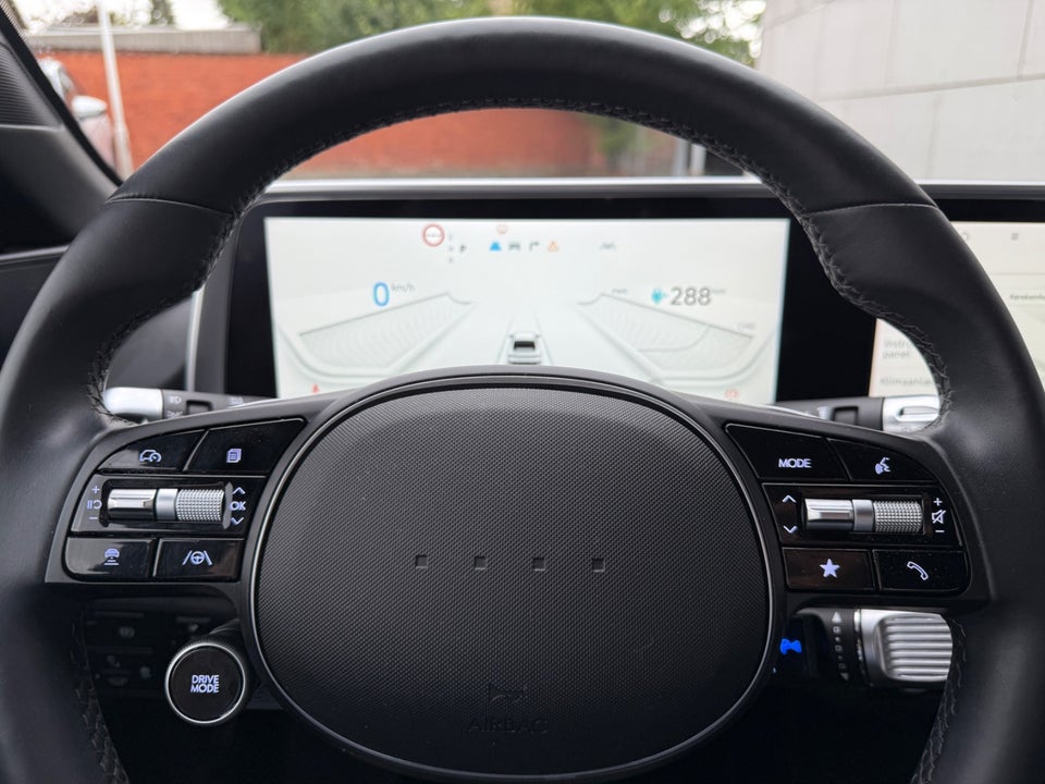 Hyundai Ioniq 6 53 Essential 4d