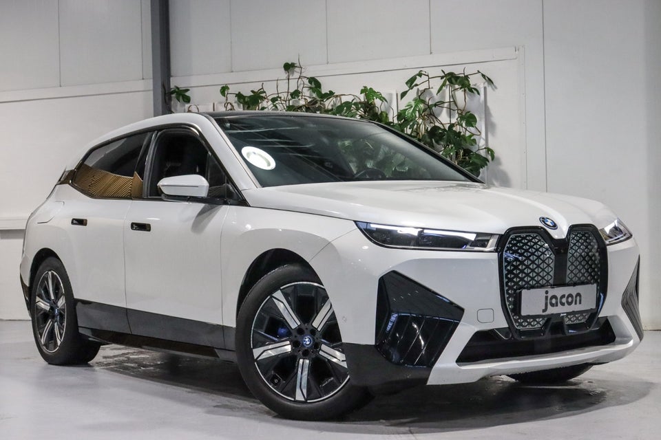 BMW iX xDrive40 M-Sport 5d