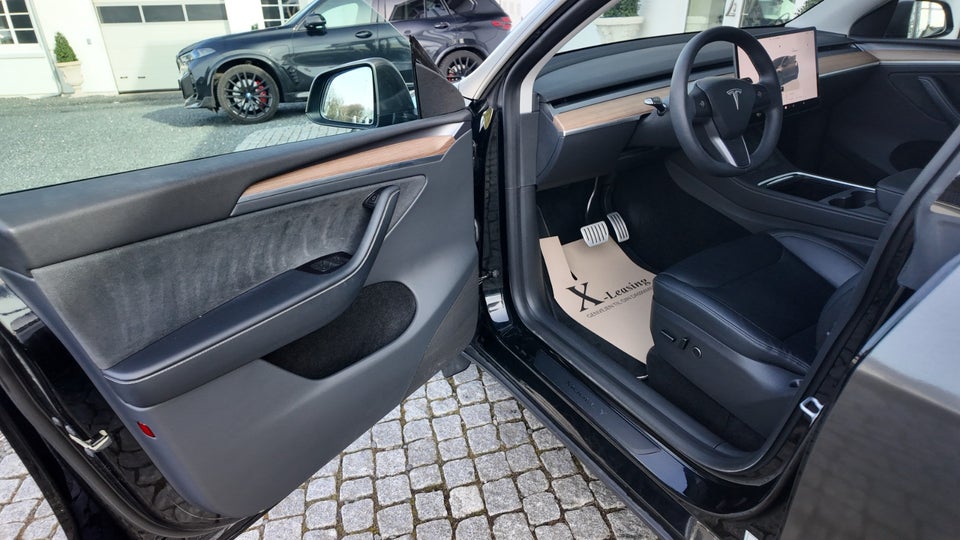 Tesla Model Y Performance AWD 5d