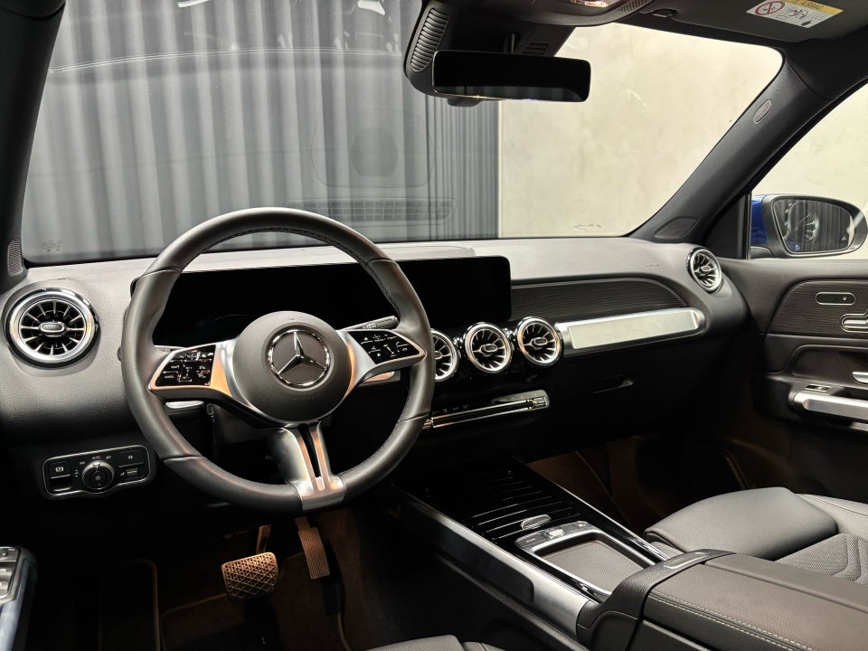 Mercedes EQB300 Progressive 4Matic 7prs 5d