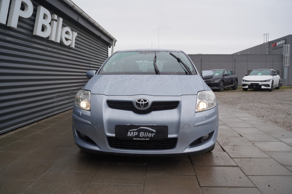 Toyota Auris 1,6 Luna 5d