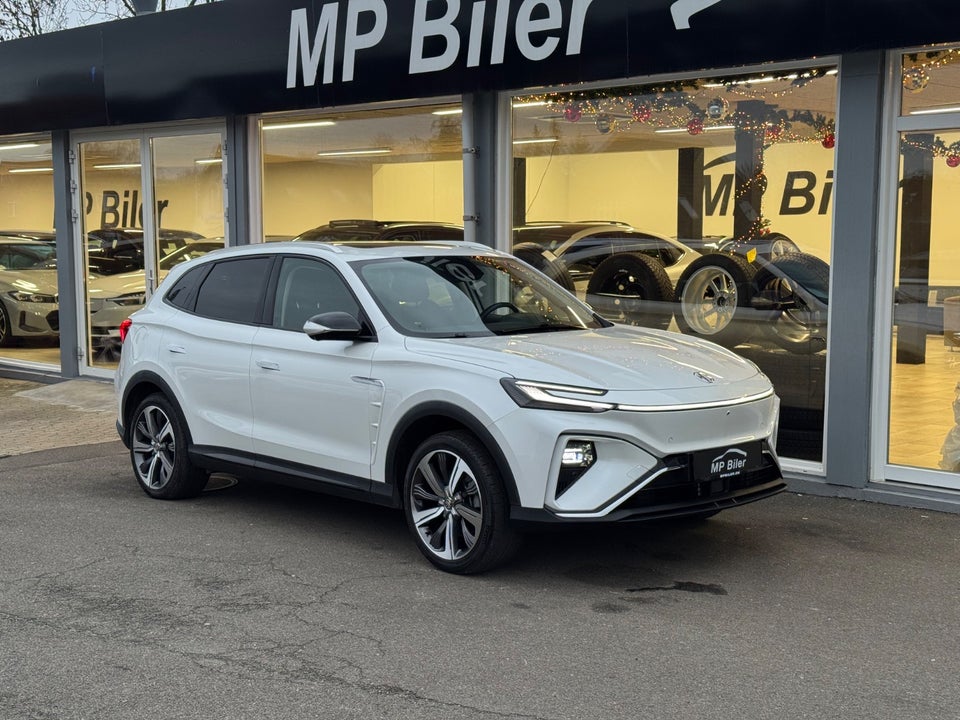 MG Marvel R Performance 5d