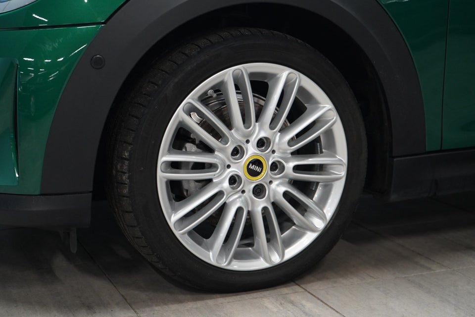 MINI Cooper SE Classic Trim 3d