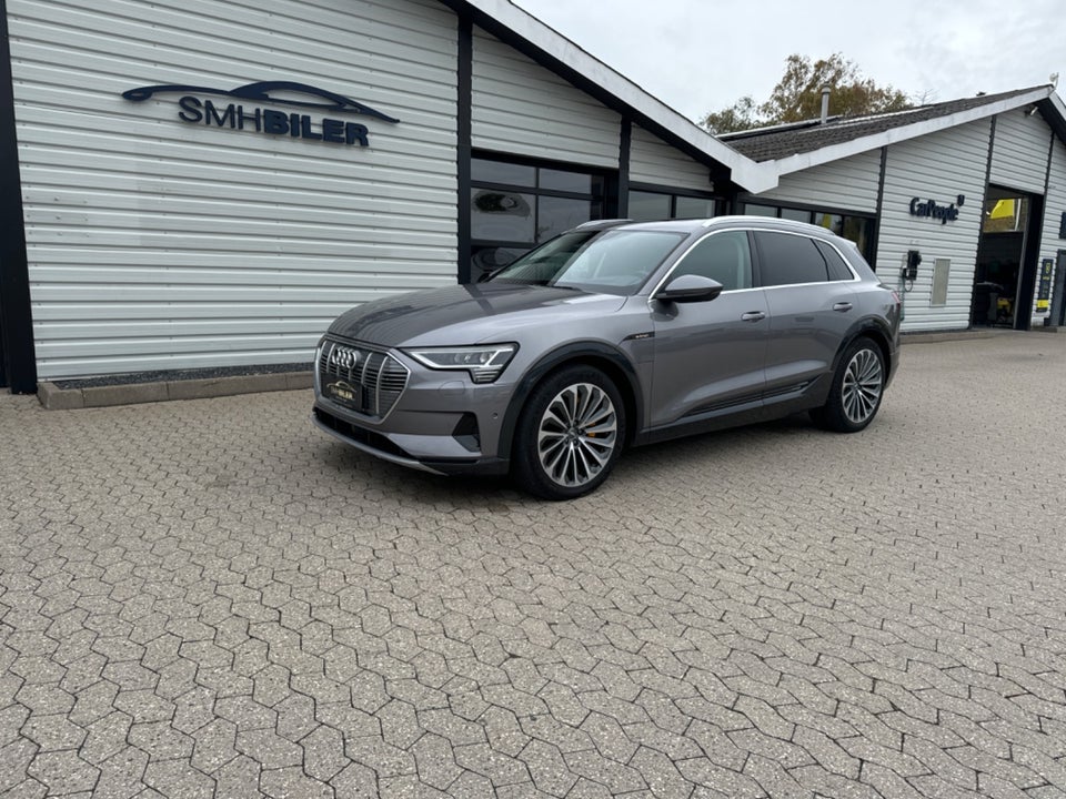 Audi e-tron 55 S-line quattro 5d