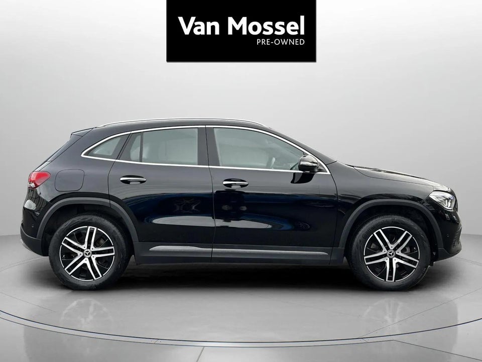 Mercedes GLA250 e 1,3 Progressive aut. 5d
