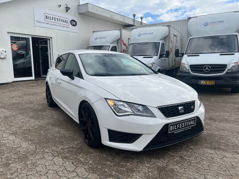 Seat Leon 1,6 TDi 105 Style ST 5d