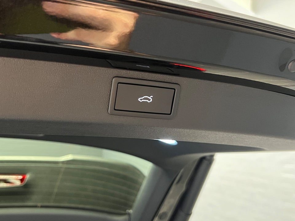 Skoda Elroq 60 iV Loft 5d