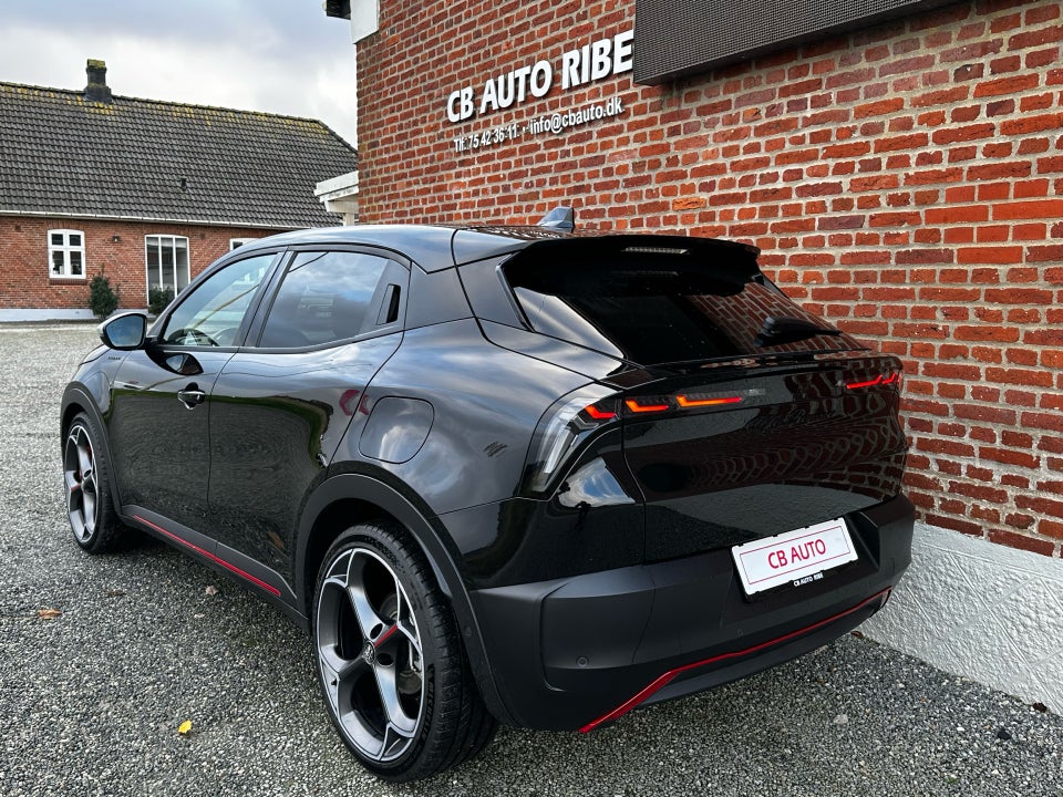 Alfa Romeo Junior Elettrica Veloce 5d