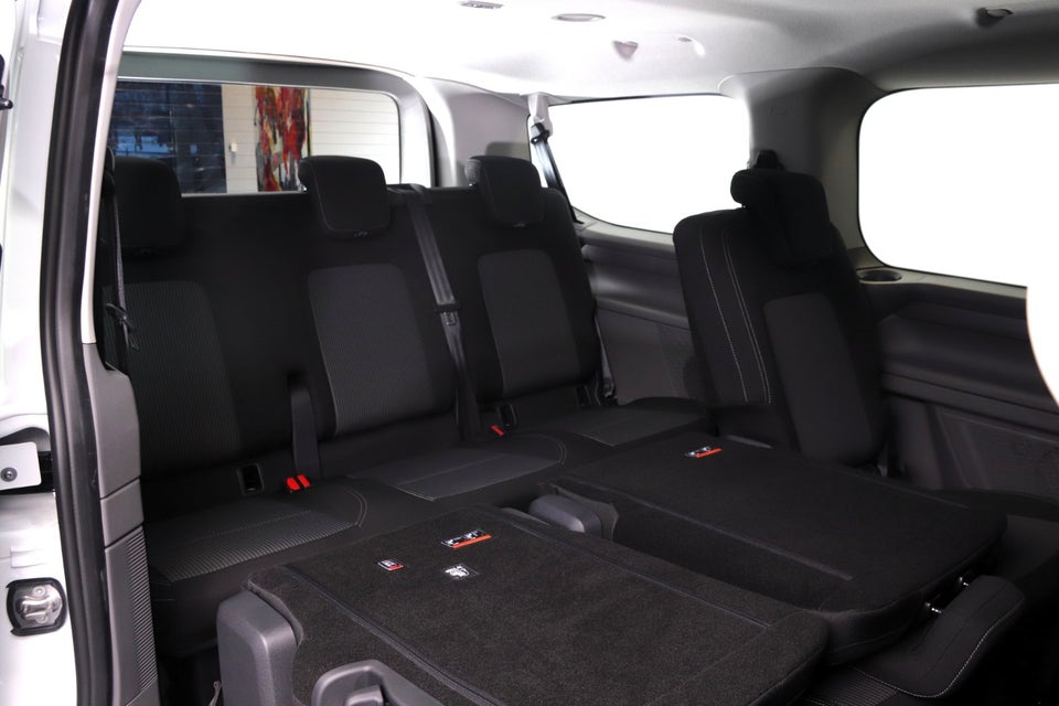 VW e-Caravelle 64 Basis LWB