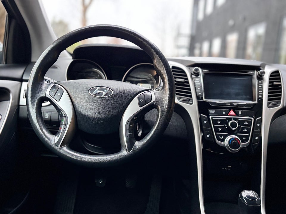 Hyundai i30 1,6 CRDi 110 Style Eco 5d