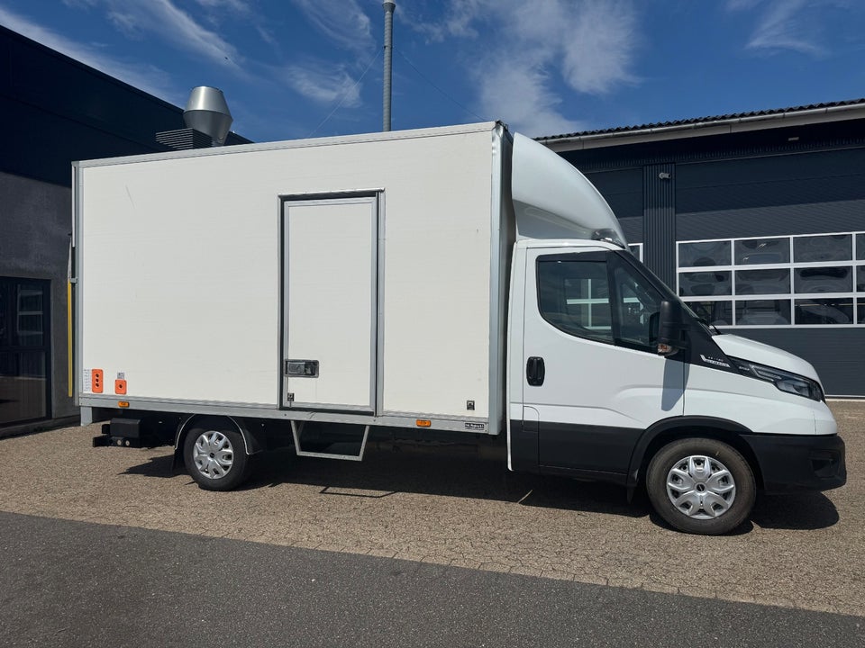 Iveco Daily 3,0 35S18 4100mm Lad AG8