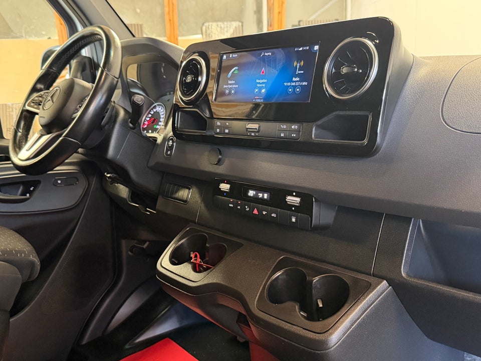 Mercedes Sprinter 319 2,0 CDi A2 Kassevogn aut. RWD