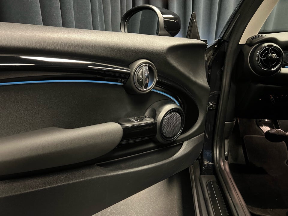 MINI Cooper SE Camden Edition 3d