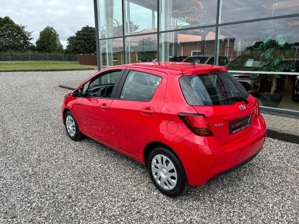 Toyota Yaris 1,0 VVT-i T2 5d