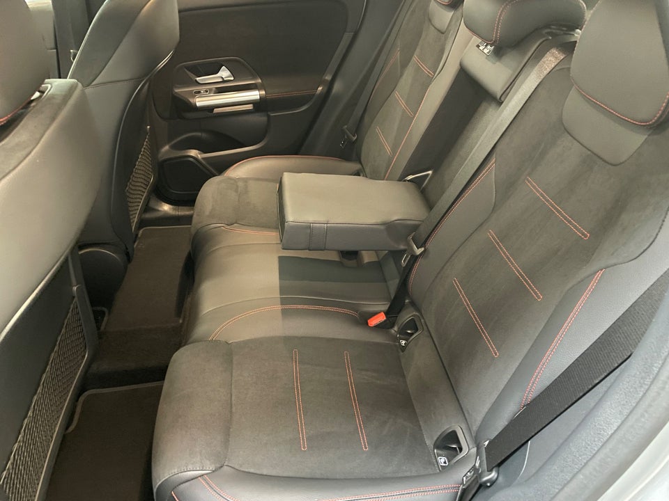 Mercedes EQA350 AMG Line 4Matic 5d