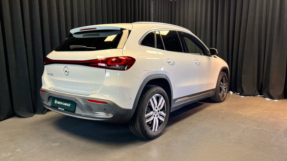 Mercedes EQA250 Progressive 5d
