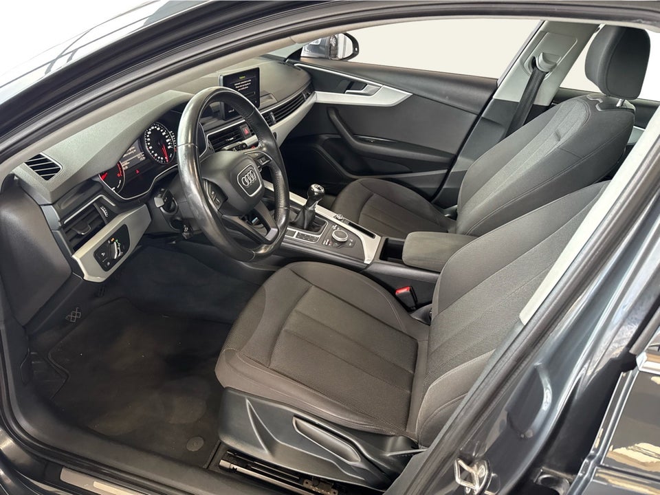 Audi A4 2,0 TDi 150 Sport Avant 5d