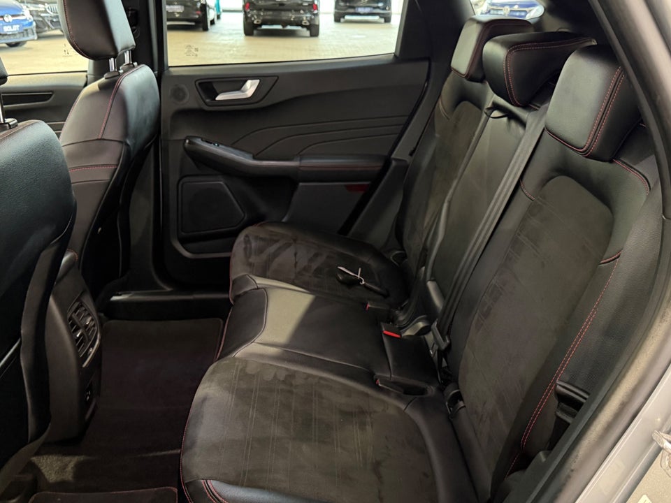 Ford Kuga 2,5 PHEV ST-Line X CVT 5d