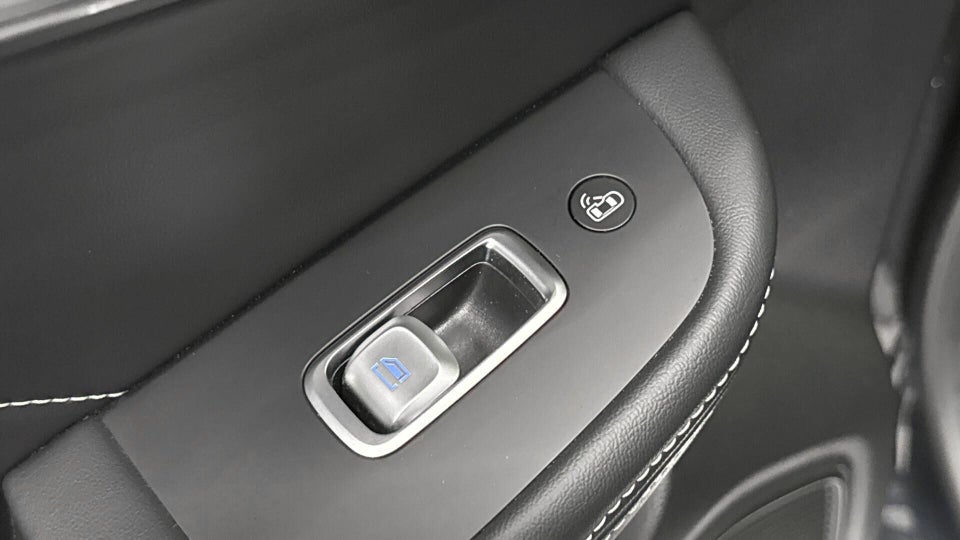 MG Marvel R Performance 5d