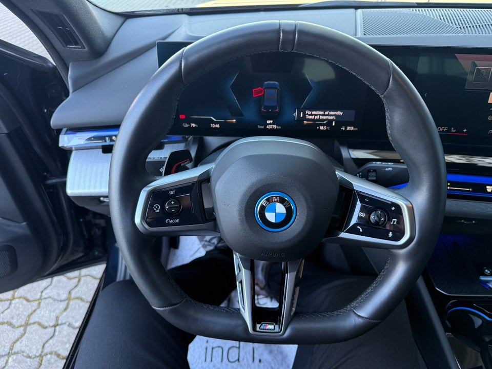 BMW i5 eDrive40 M-Sport 4d