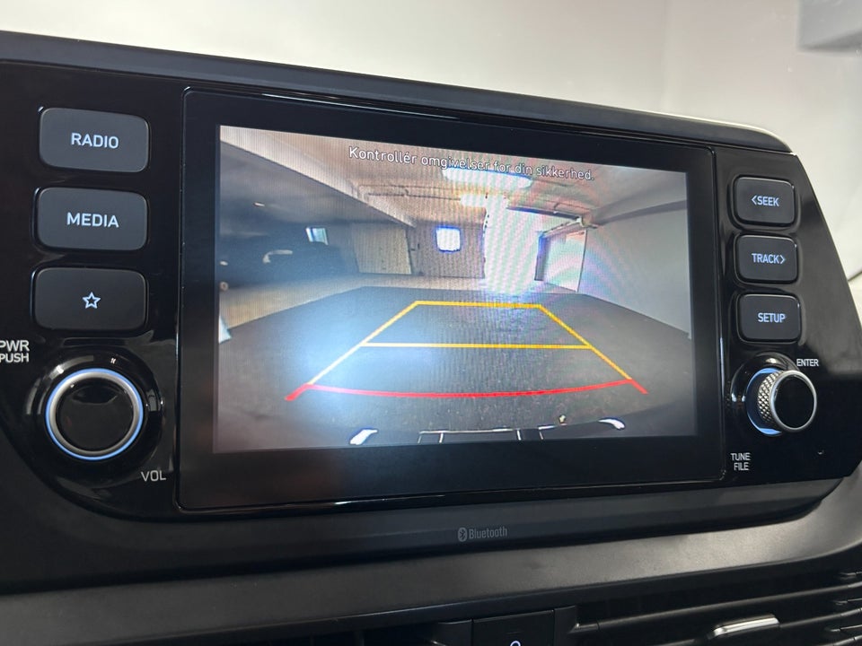 Hyundai i20 1,0 T-GDi Essential DCT 5d