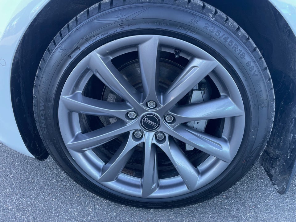 Tesla Model 3 Standard Range+ RWD 4d