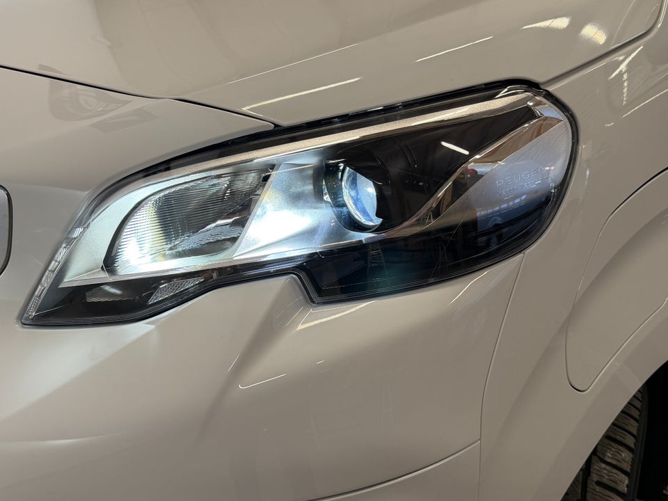 Peugeot e-Expert 75 L2 Premium Van