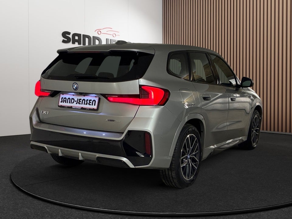 BMW iX1 xDrive30 M-Sport Premium 5d