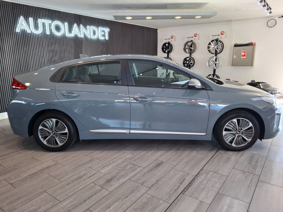 Hyundai Ioniq 1,6 PHEV Trend DCT 5d