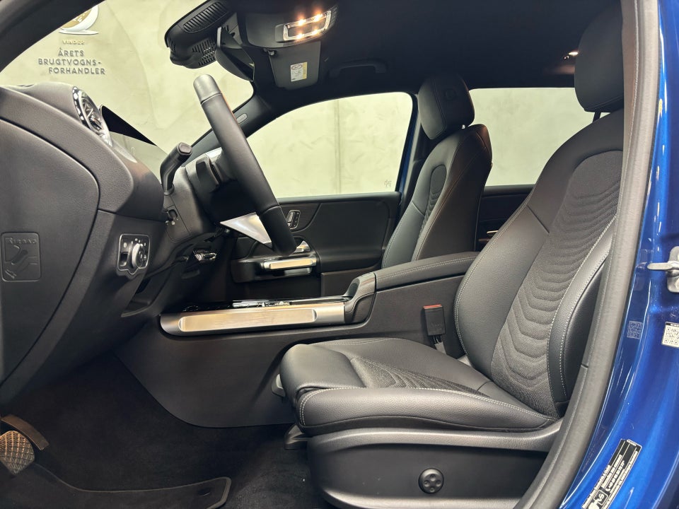 Mercedes EQB300 Progressive 4Matic 7prs 5d