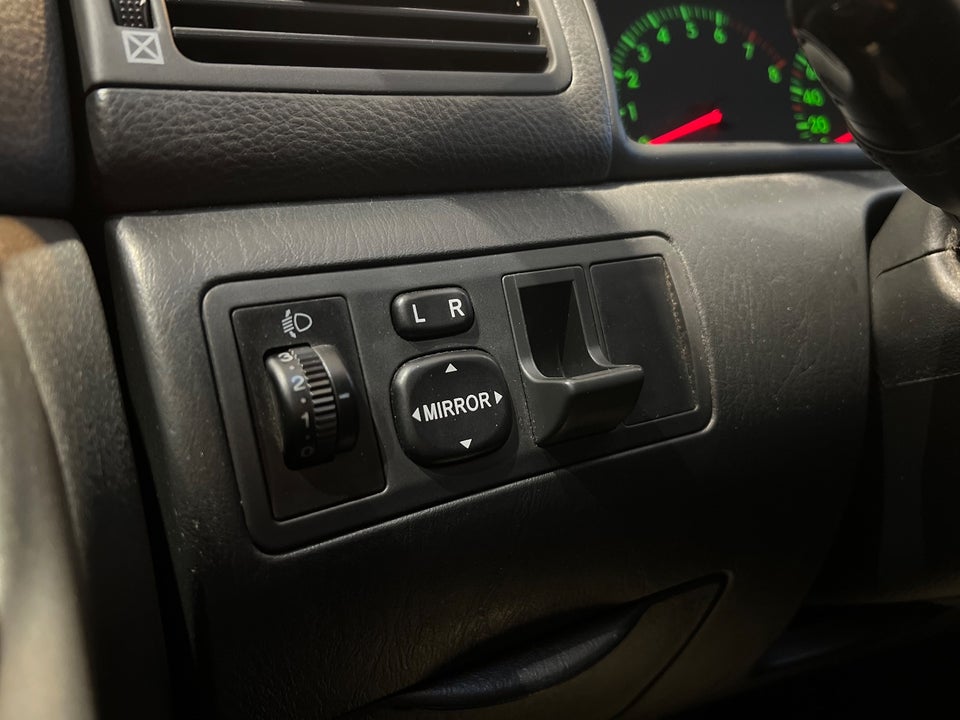 Toyota Corolla 1,4 Sol 5d