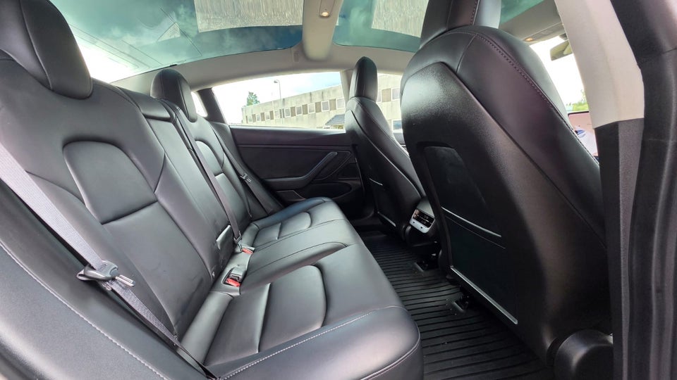 Tesla Model 3 Long Range AWD 4d