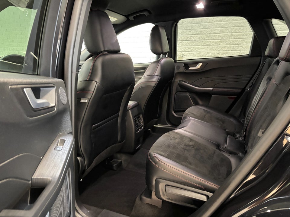 Ford Kuga 2,5 PHEV ST-Line CVT 5d