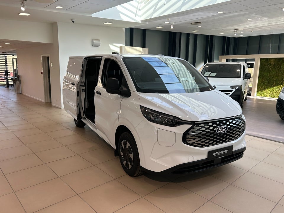 Ford E-Transit Custom 320S 64 Trend