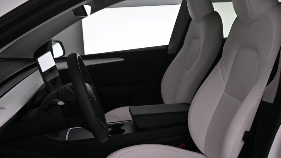 Tesla Model Y Performance AWD 5d