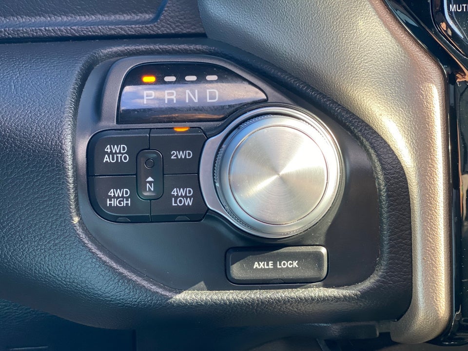 Dodge RAM 1500 5,7 V8 Laramie Crew Cab aut. 4x4 4d