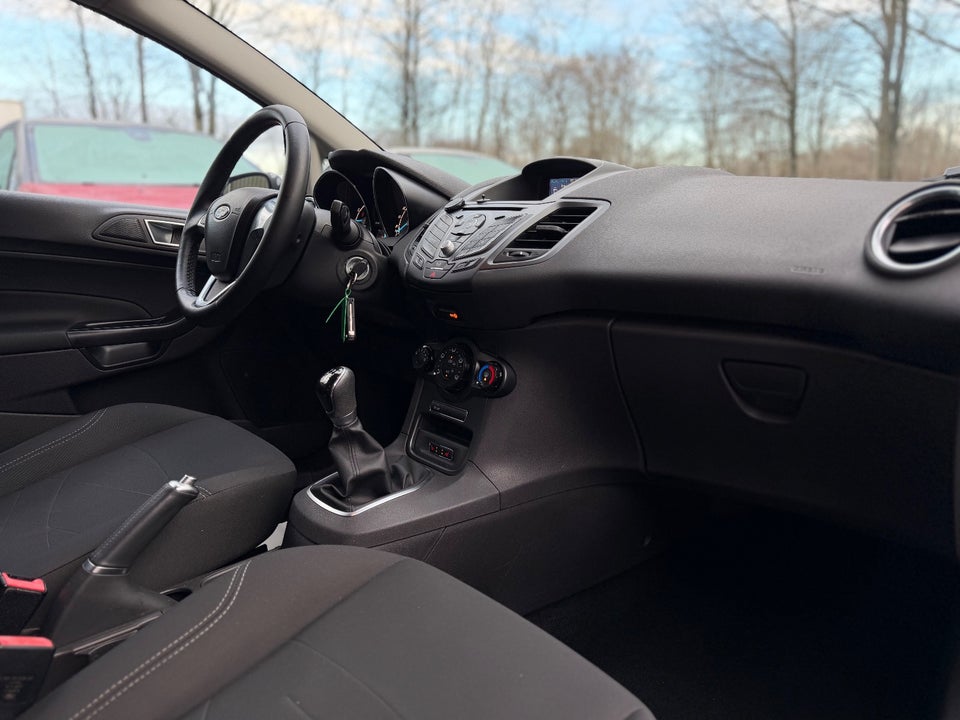 Ford Fiesta 1,0 65 Titanium 5d