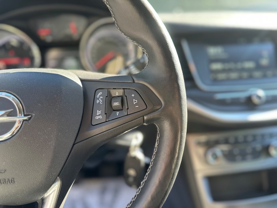 Opel Astra 1,4 T 125 Enjoy Sports Tourer 5d