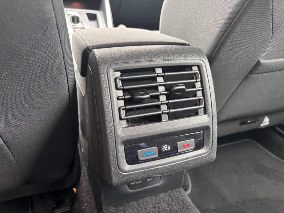 VW Golf VIII 1,5 eTSi 150 Style DSG 5d