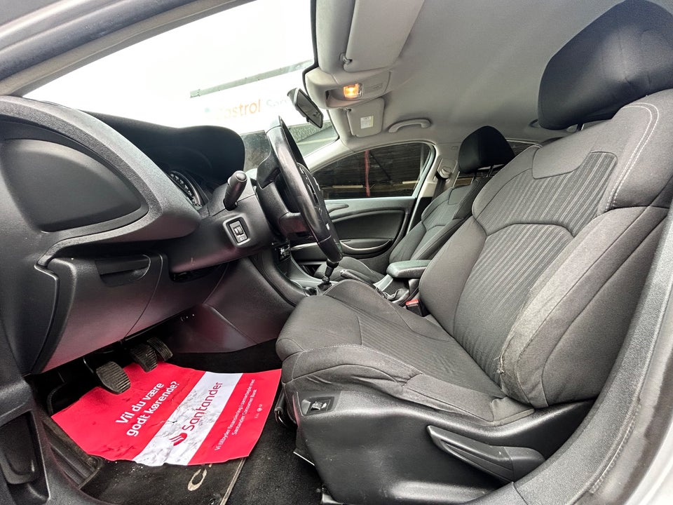 Citroën C5 1,6 HDi 110 Attraction 4d